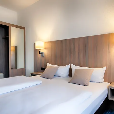 ホテル Achat Dortmund 4*