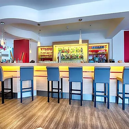 Отель Achat Dortmund 4*