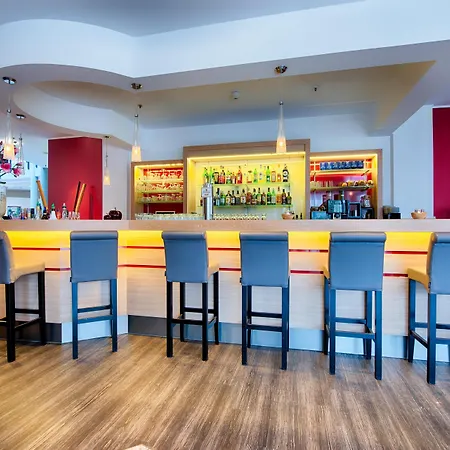 Achat Dortmund Отель 4*