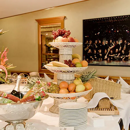 Achat Dortmund מלון 4*